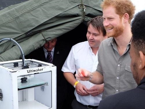 英國哈里王子參與3D打印卡丁車挑戰賽助3D發展