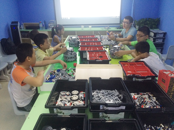 關于第十六屆中國青少年機器人競賽申報的說明