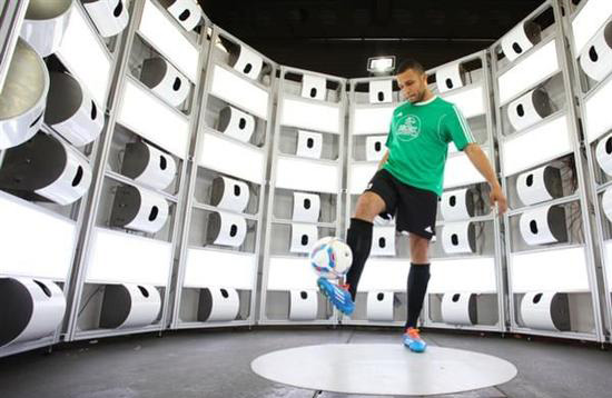 Botspot公司用70臺相機在1秒內完成人體3D掃描