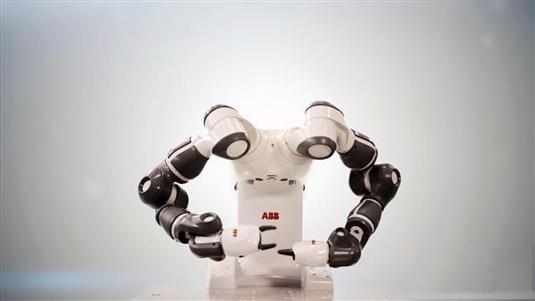 ABB用桌面3D打印機造工業(yè)機器人手指原型