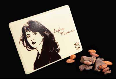 中國首款3D打印機定制巧克力品牌歐拉的玫瑰問世