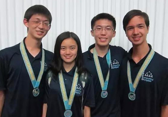 童程童美響應“編程一小時” 推#免費學編程#1+9