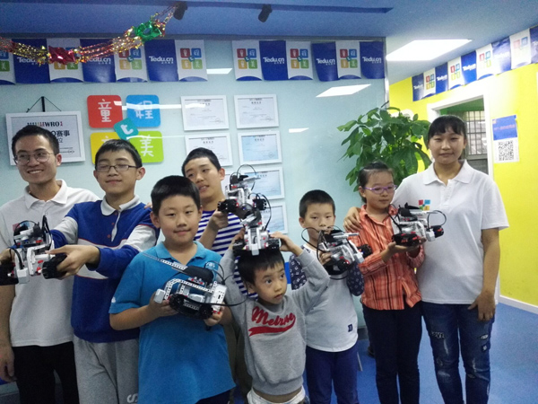 成都錦江校區樂高機器人訓練營課程限時優惠中