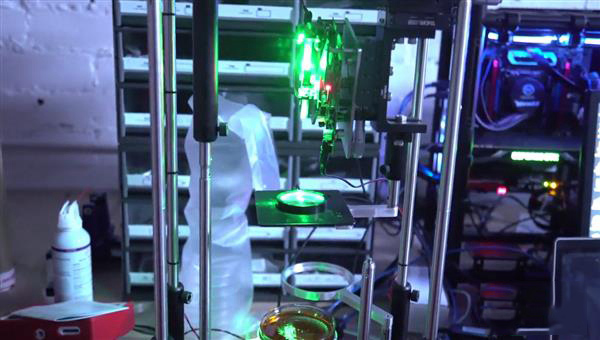 新DLP型3D打印機(jī)可用全息圖一次性固化對(duì)象