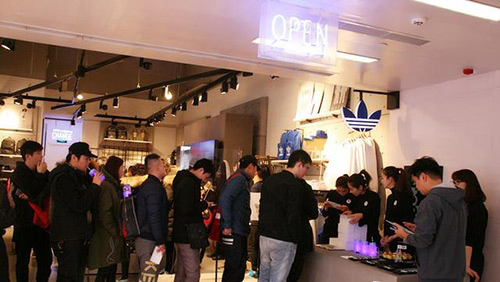 創(chuàng)想三維CR-2020 3D打印機(jī)助陣阿迪達(dá)斯新品發(fā)布會