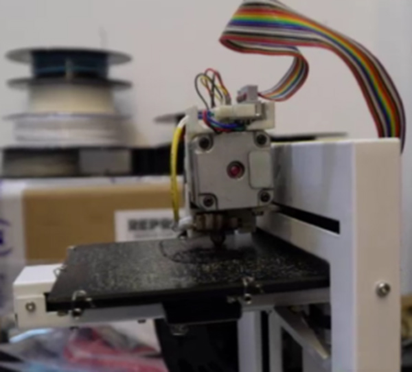 美國慈善機構(gòu)為尼泊爾地震災(zāi)區(qū)診所現(xiàn)場3D打印醫(yī)療設(shè)備