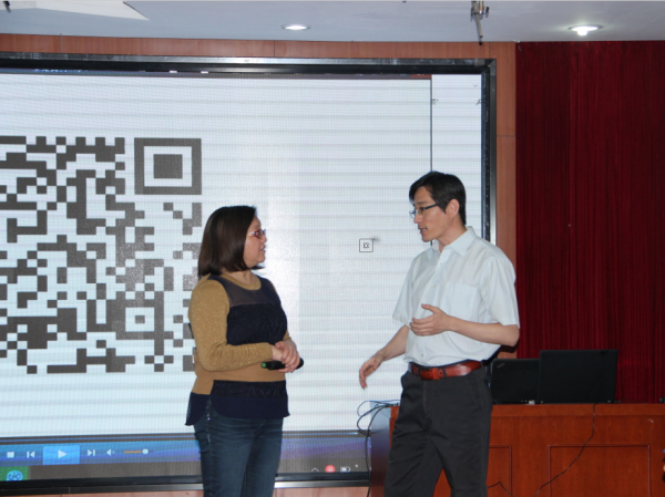 機器人編程引關注  童程童美走進北京公立校