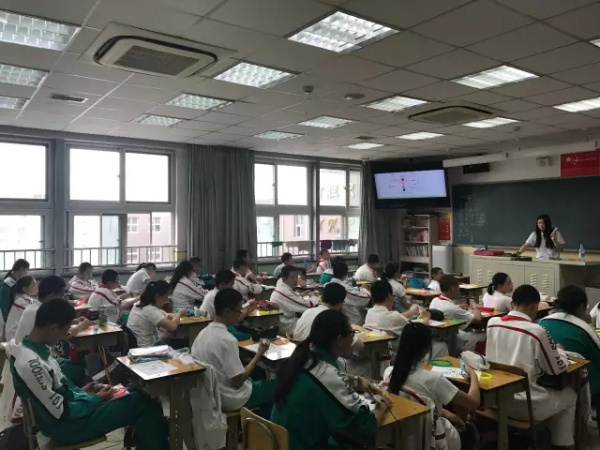 當(dāng)好幫手精準(zhǔn)服務(wù)，童程童美助力學(xué)校科技活動(dòng)