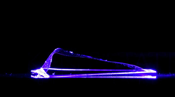 科學家發(fā)明世界首臺以光為動力的清潔機器人