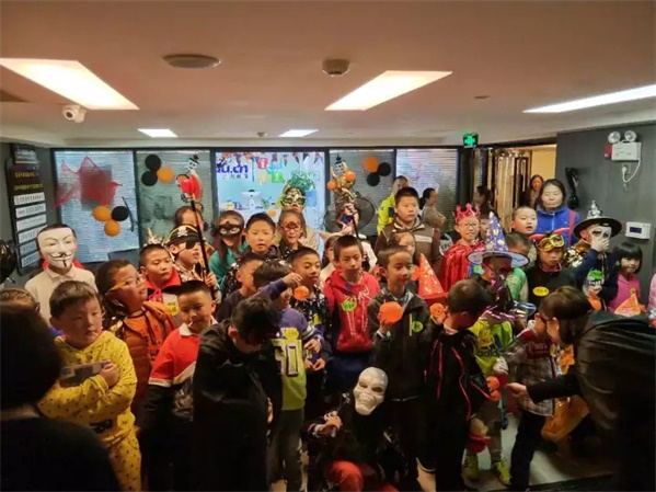 萬圣狂歡，百鬼夜行！這群“搗蛋鬼”們在童程童美各地校區玩的很happy！