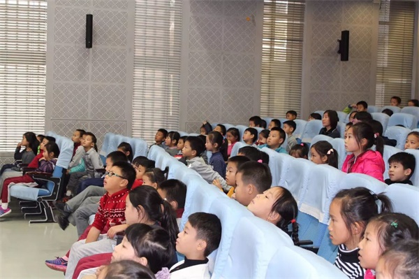 童程童美智能機器人編程課走進北大附??！和同學們一起感受科技魅力！