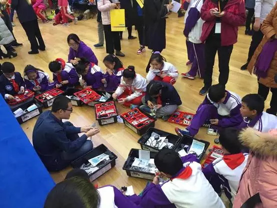 北京上地首屆青少年科技節(jié)|創(chuàng)新成長孵化夢想，童程童美老師受邀現(xiàn)場助力！