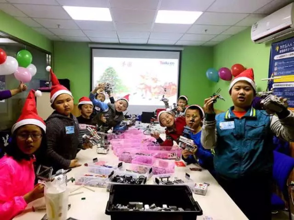 嗨皮圣誕節！童程童美圣誕主題課全國全國狂歡ing~