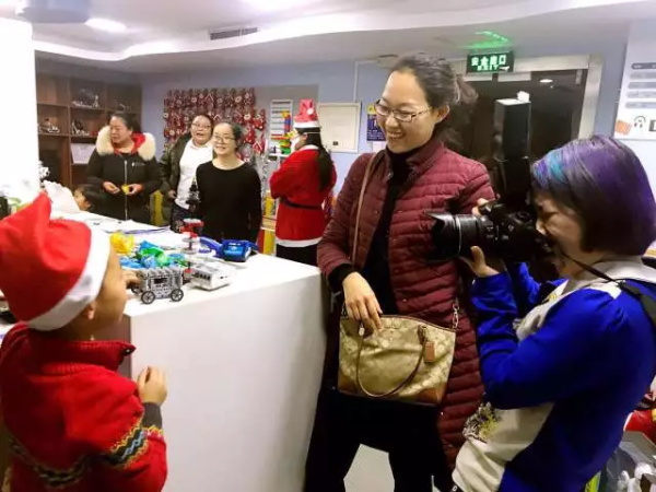 嗨皮圣誕節！童程童美圣誕主題課全國全國狂歡ing~