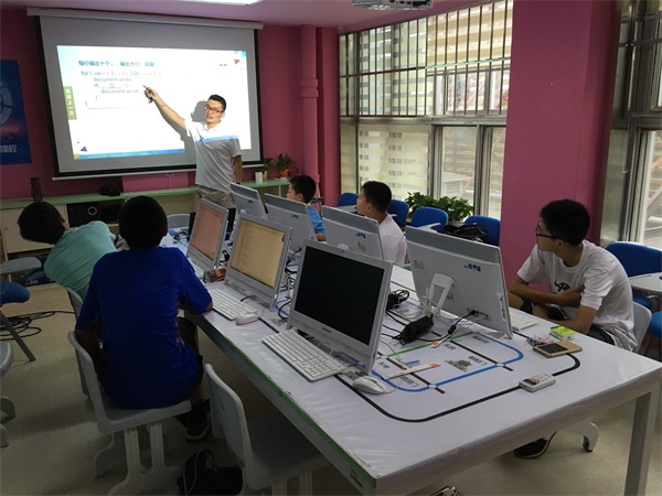 暑假集訓(xùn)營(yíng)，5天讓孩子高效學(xué)習(xí)少兒編程！