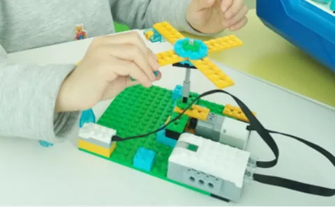 10小時免費公益編程課，讓中國孩子也愛上編程！