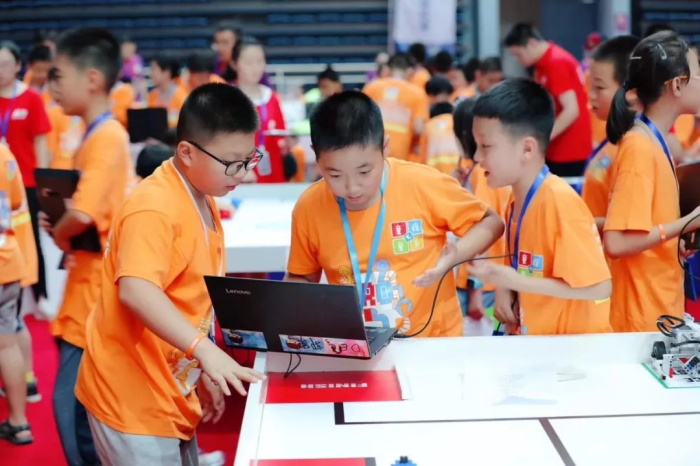 【W(wǎng)RO達內(nèi)賽】全國機器人小達人齊聚清華，規(guī)模創(chuàng)童程童美歷史之最！