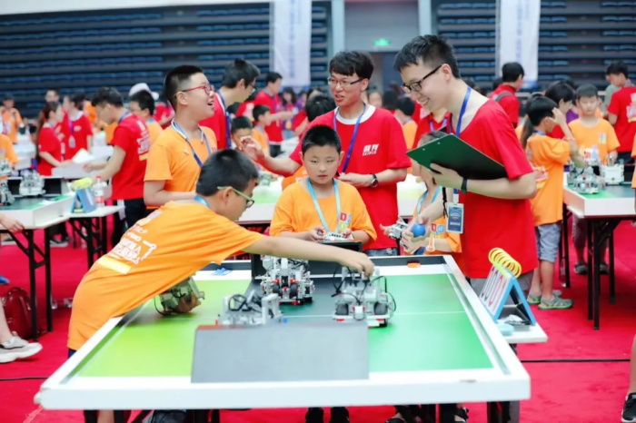 【W(wǎng)RO達內(nèi)賽】全國機器人小達人齊聚清華，規(guī)模創(chuàng)童程童美歷史之最！