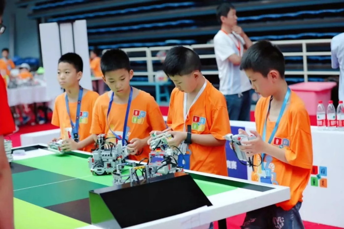 【W(wǎng)RO達內(nèi)賽】全國機器人小達人齊聚清華，規(guī)模創(chuàng)童程童美歷史之最！