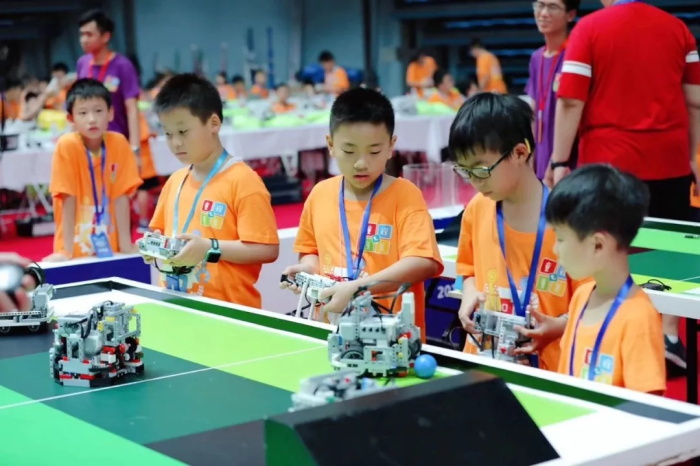 【W(wǎng)RO達內(nèi)賽】全國機器人小達人齊聚清華，規(guī)模創(chuàng)童程童美歷史之最！