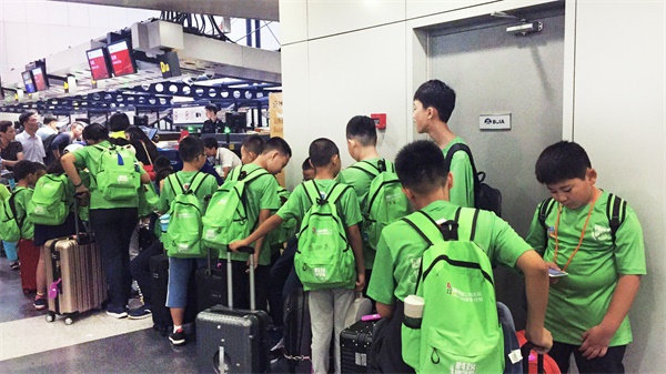 在哈佛學(xué)編程，住美國Homestay，牛娃們開掛的暑假我也想要！