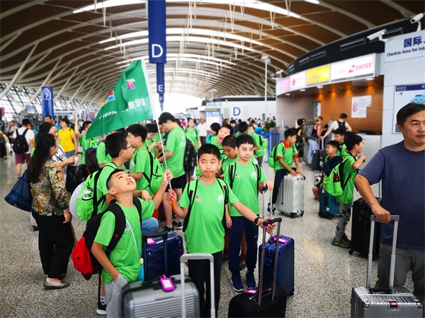 在哈佛學(xué)編程，住美國Homestay，牛娃們開掛的暑假我也想要！