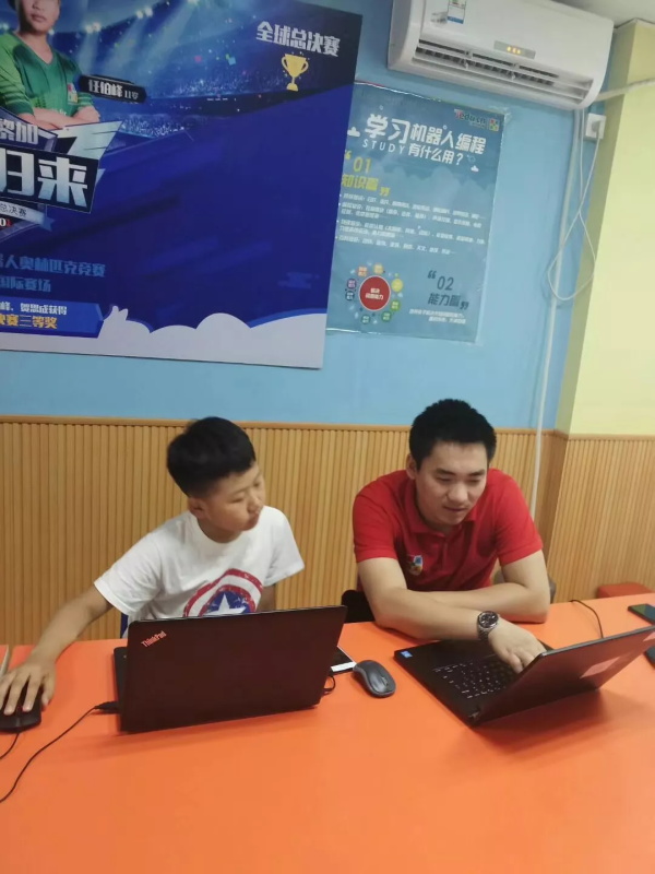 帶著責任，走好教育的路——最暖人氣教師杜時男專訪