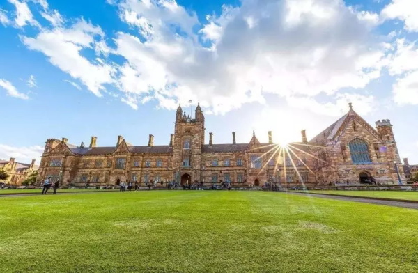 來大洋彼岸，做小小發明家 —2019澳洲機器人創新科技親子營報名在即