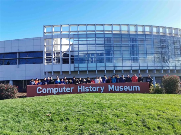 在世界頂級名校斯坦福大學學編程，讓孩子走在國際教育的前沿