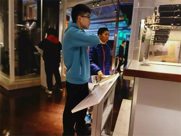 在世界頂級名校斯坦福大學學編程，讓孩子走在國際教育的前沿