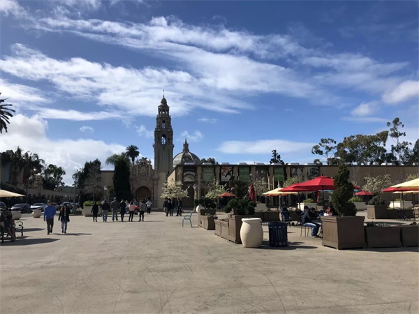 在世界頂級名校斯坦福大學學編程，讓孩子走在國際教育的前沿