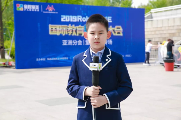 童程童美首位央視小記者，CCTV出鏡啦！