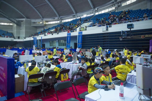 童程童美首位央視小記者，CCTV出鏡啦！