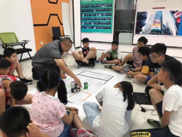 走向勝利，202顆明日之星云集童程童美RoboRAVE國際大賽暑期特訓營！