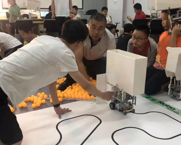 走向勝利，202顆明日之星云集童程童美RoboRAVE國際大賽暑期特訓營！