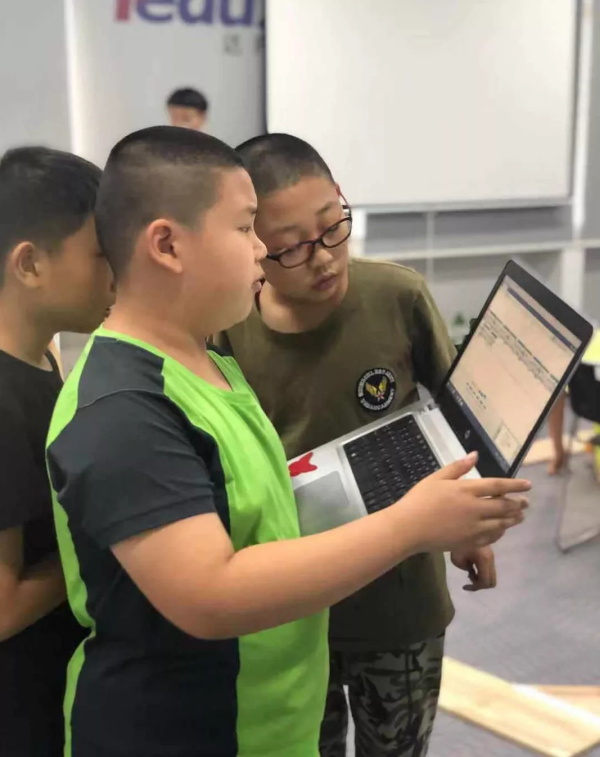 走向勝利，202顆明日之星云集童程童美RoboRAVE國際大賽暑期特訓營！