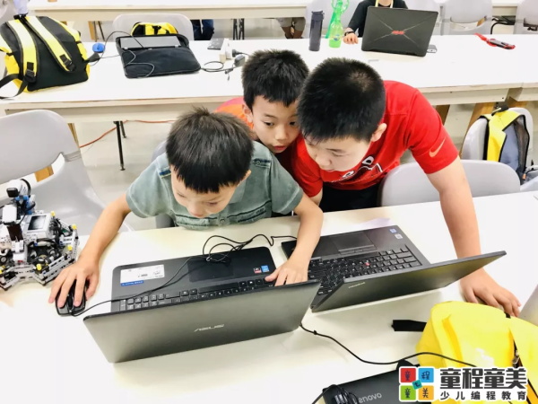 逐夢前行，載譽而歸：童程童美隊包攬2019WRO南加州賽冠亞軍！