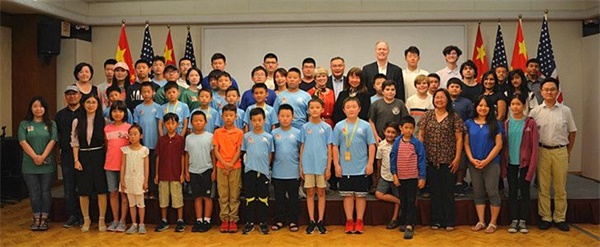 跨國交流，童程童美學員登上中國駐洛杉磯總領館官網頭條！